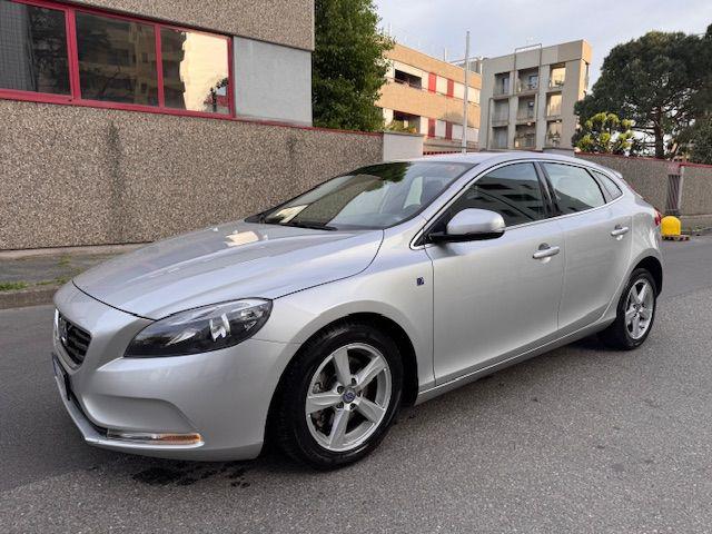 VOLVO V40 usata, con ABS