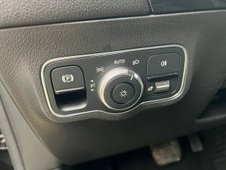 MERCEDES-BENZ GLA 180 usata 17