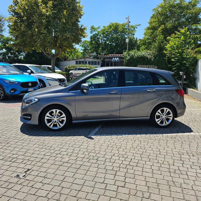 MERCEDES-BENZ B 180 usata, con Autoradio