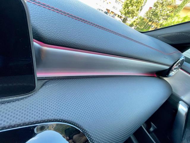 MERCEDES-BENZ CLA 200 usata, con Sedile posteriore sdoppiato