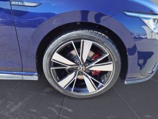 VOLKSWAGEN Golf usata, con Controllo automatico clima