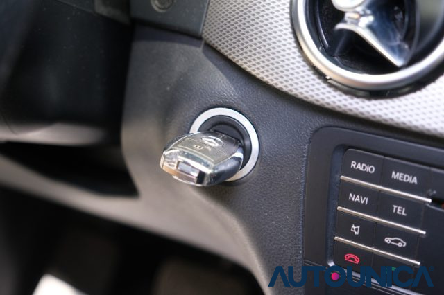 MERCEDES-BENZ B 180 usata, con Sensori di parcheggio posteriori