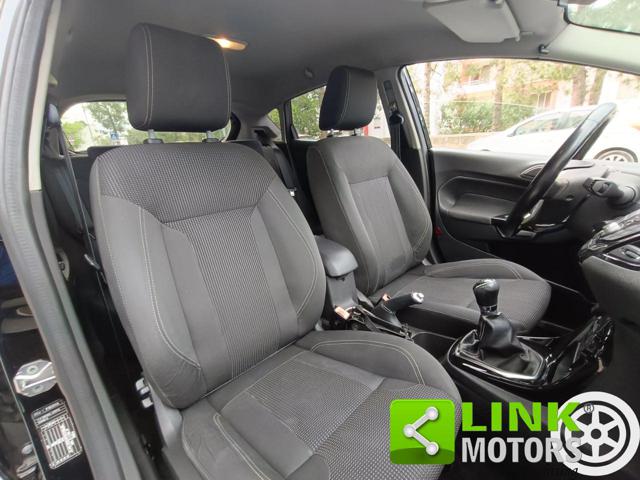 FORD Fiesta usata, con Autoradio