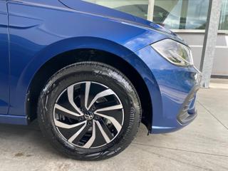 VOLKSWAGEN Polo usata, con Autoradio