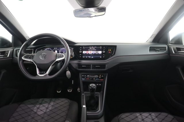 VOLKSWAGEN Taigo usata 4