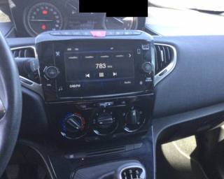 LANCIA Ypsilon usata, con Autoradio