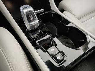 VOLVO XC40 usata, con Luci diurne LED