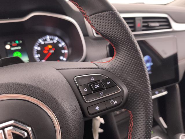 MG ZS usata, con Touch screen