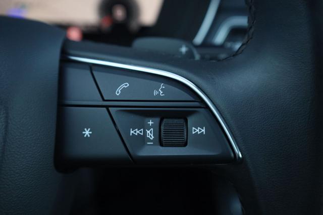 AUDI A4 usata, con Sensori di parcheggio posteriori