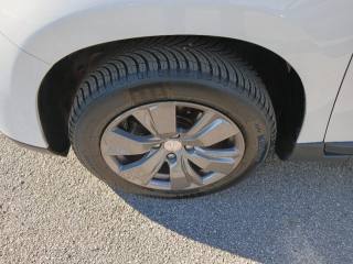 PEUGEOT 2008 usata, con Volante in pelle