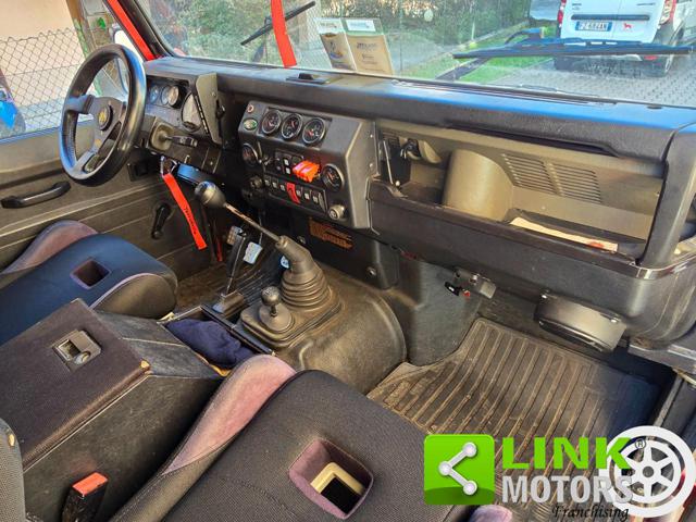 LAND ROVER Defender usata 5