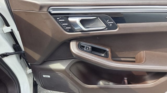 PORSCHE Macan usata, con Cruise Control