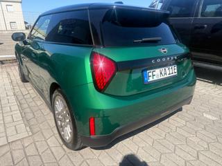MINI Cooper E usata, con Touch screen