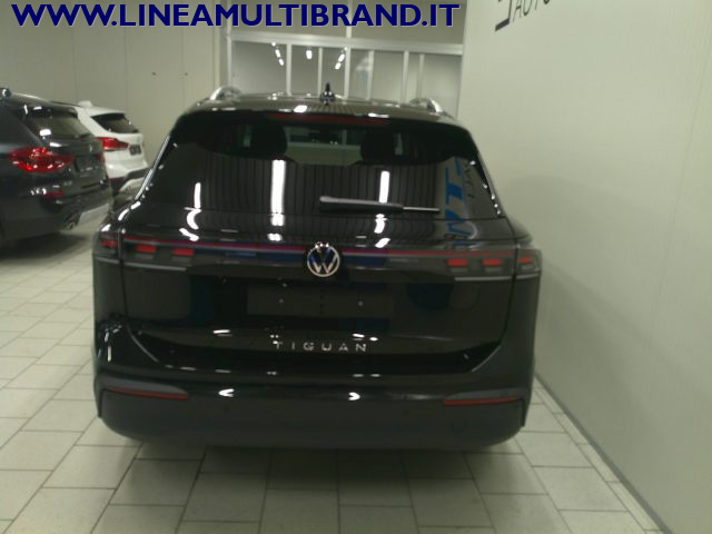 VOLKSWAGEN Tiguan usata, con Controllo automatico clima
