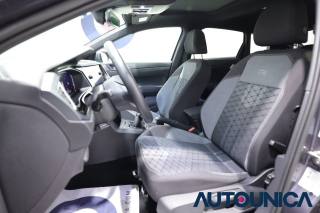 VOLKSWAGEN Taigo usata, con Autoradio