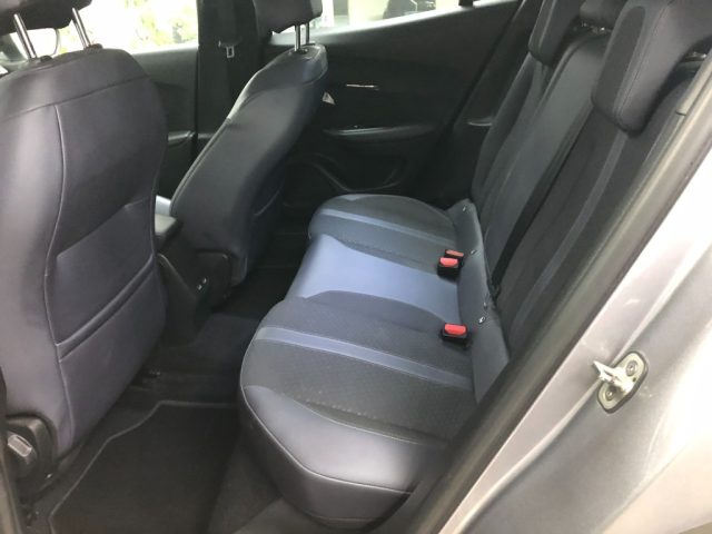 PEUGEOT 2008 usata, con ESP