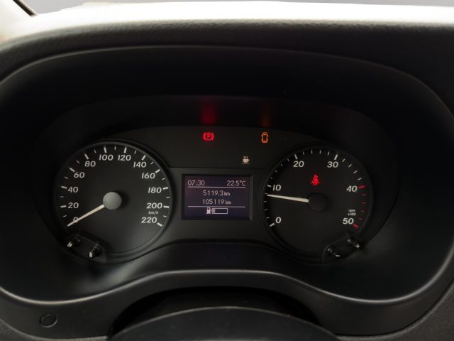 MERCEDES-BENZ Vito usata 11