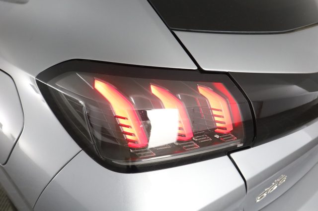 PEUGEOT 208 usata 9