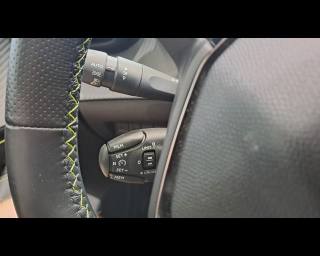 PEUGEOT 208 usata, con Sensori di parcheggio anteriori
