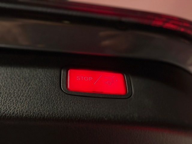 MERCEDES-BENZ C 300 usata, con Luci diurne LED