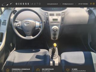 TOYOTA Yaris usata 17