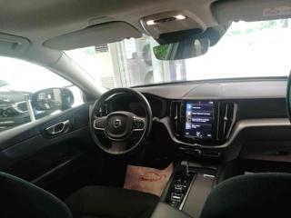 VOLVO XC60 usata, con Autoradio digitale