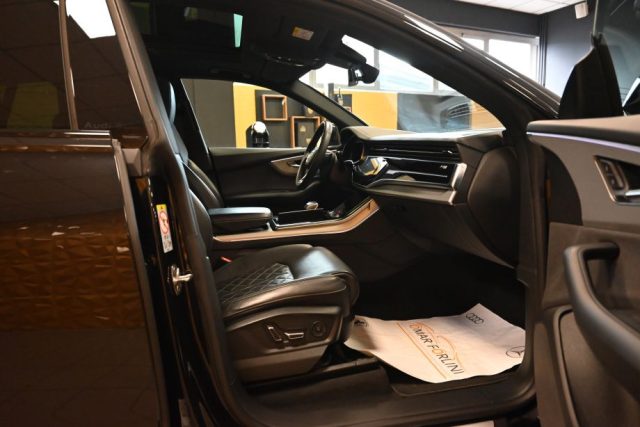 AUDI Q8 usata 38