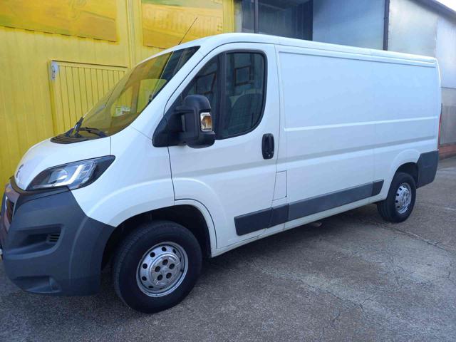 PEUGEOT Boxer usata, con Alzacristalli elettrici
