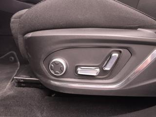 LYNK & CO 01 usata, con USB