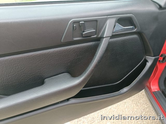 MERCEDES-BENZ E 300 usata, con Bracciolo