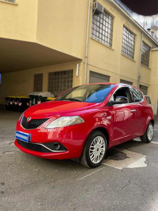 LANCIA Ypsilon usata, con Airbag