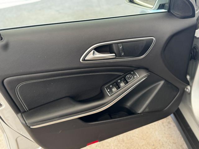 MERCEDES-BENZ GLA 200 usata, con ESP