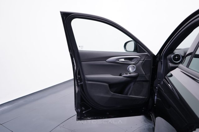 ALFA ROMEO Tonale usata, con Controllo automatico clima