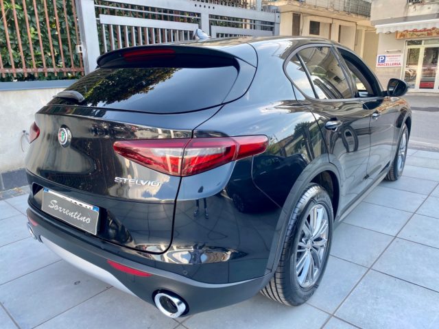 ALFA ROMEO Stelvio usata, con Boardcomputer