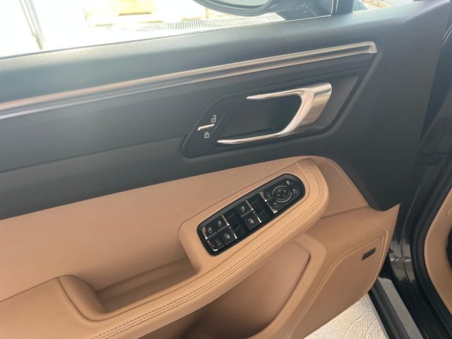 PORSCHE Macan usata, con Airbag Passeggero