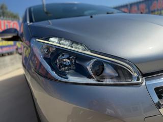 PEUGEOT 208 usata, con Climatizzatore