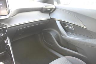 PEUGEOT 2008 usata, con Sedile posteriore sdoppiato