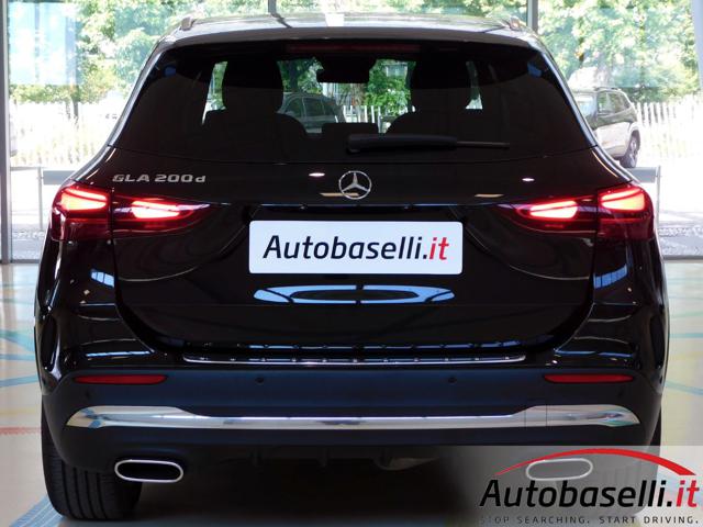 MERCEDES-BENZ GLA 200 usata, con Boardcomputer
