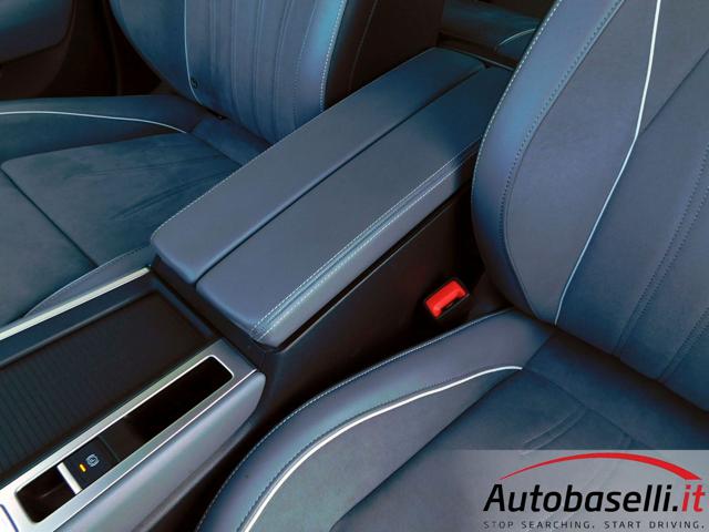VOLKSWAGEN Passat usata, con Freno di stazionamento elettrico