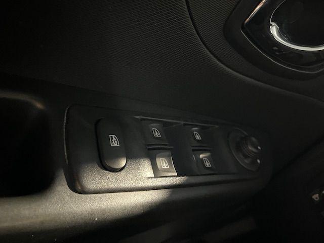 RENAULT Captur usata, con Chiusura centralizzata