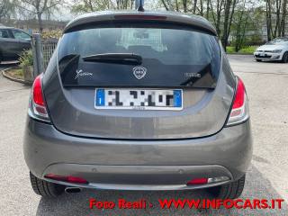 LANCIA Ypsilon usata, con ESP
