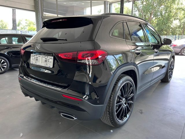 MERCEDES-BENZ GLA 200 usata, con Alzacristalli elettrici