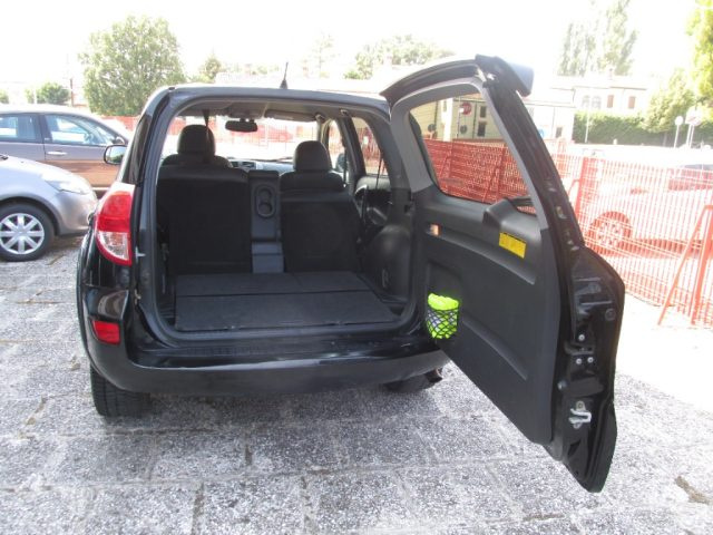 TOYOTA RAV 4 usata 49