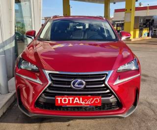 LEXUS NX 300h usata, con Airbag