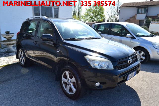 TOYOTA RAV 4 usata, con Airbag laterali