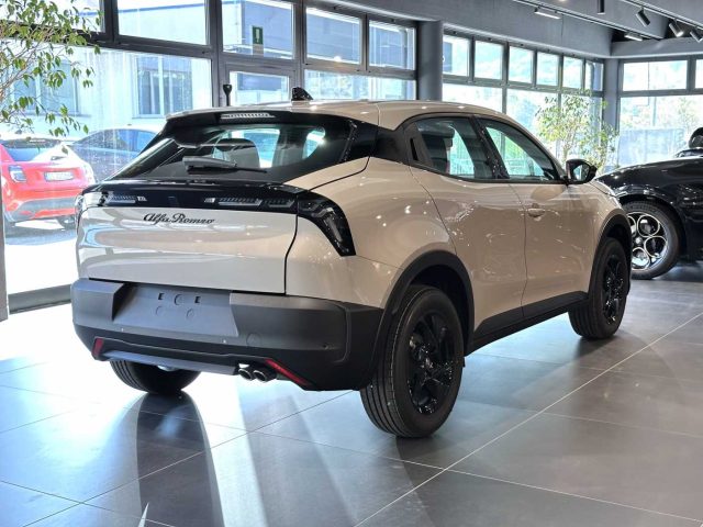 ALFA ROMEO Junior usata, con Autoradio