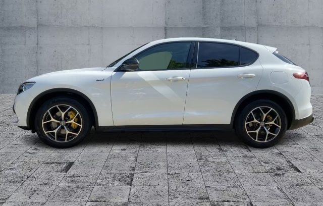 ALFA ROMEO Stelvio usata, con Autoradio