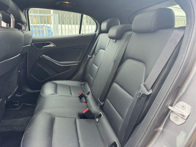 MERCEDES-BENZ GLA 200 usata, con Autoradio