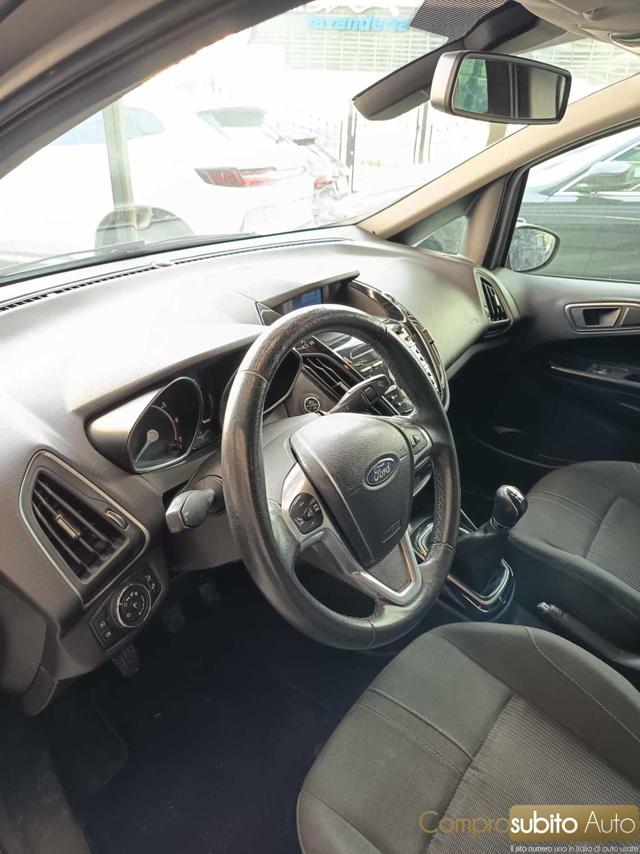 FORD B-Max usata, con Fendinebbia