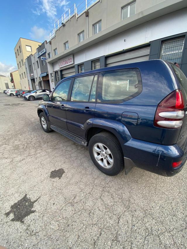 TOYOTA Land Cruiser usata, con Airbag laterali